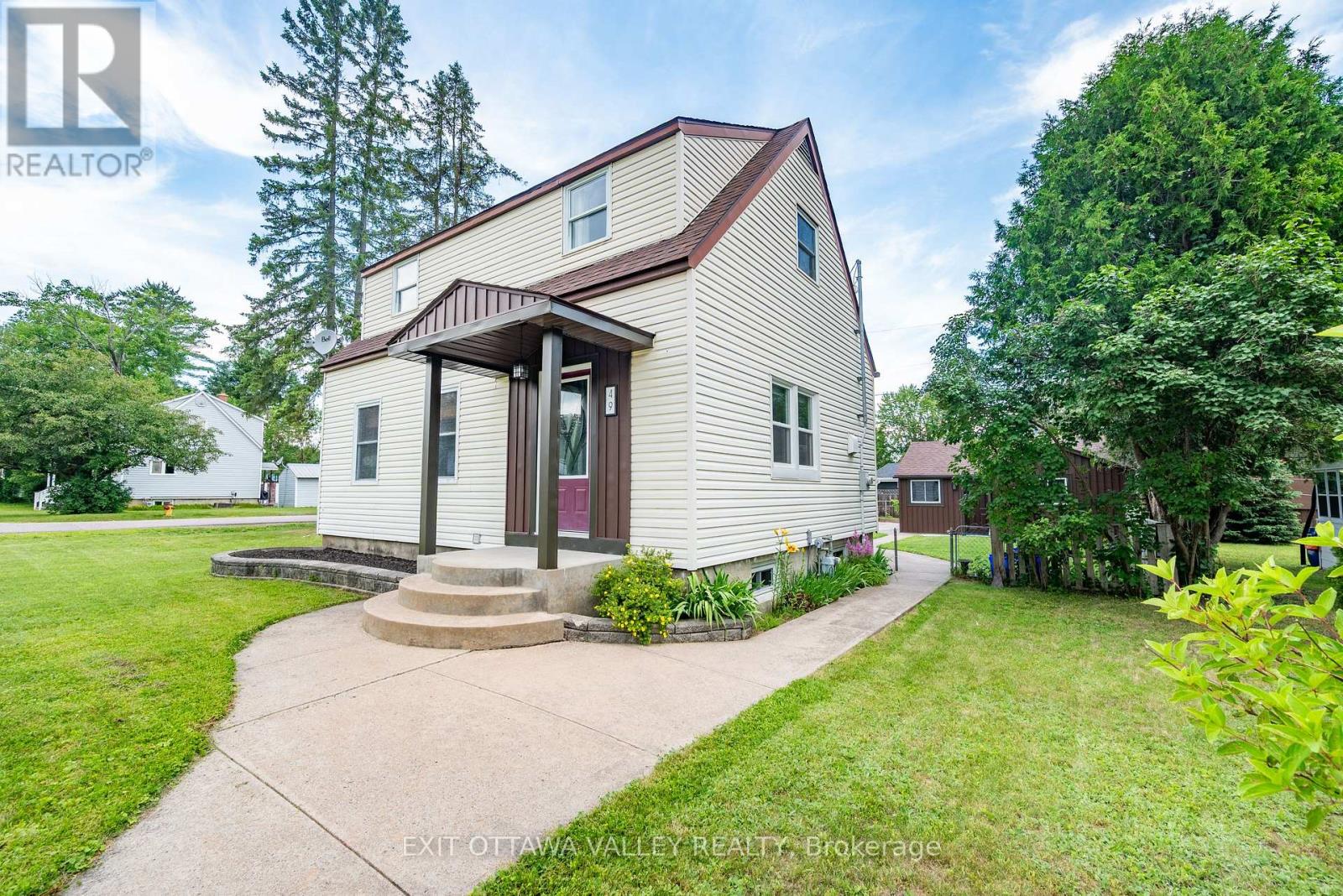 49 Glendale Avenue, Deep River, Ontario  K0J 1P0 - Photo 2 - X13029294