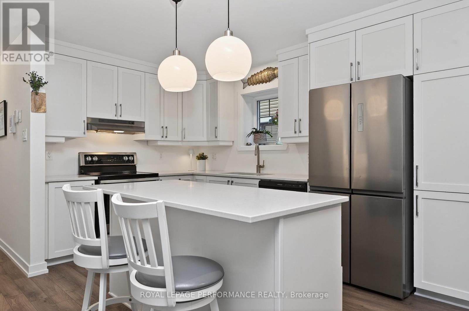 202 - 83 St Moritz Trail, Russell, Ontario  K0A 1W0 - Photo 8 - X13029150