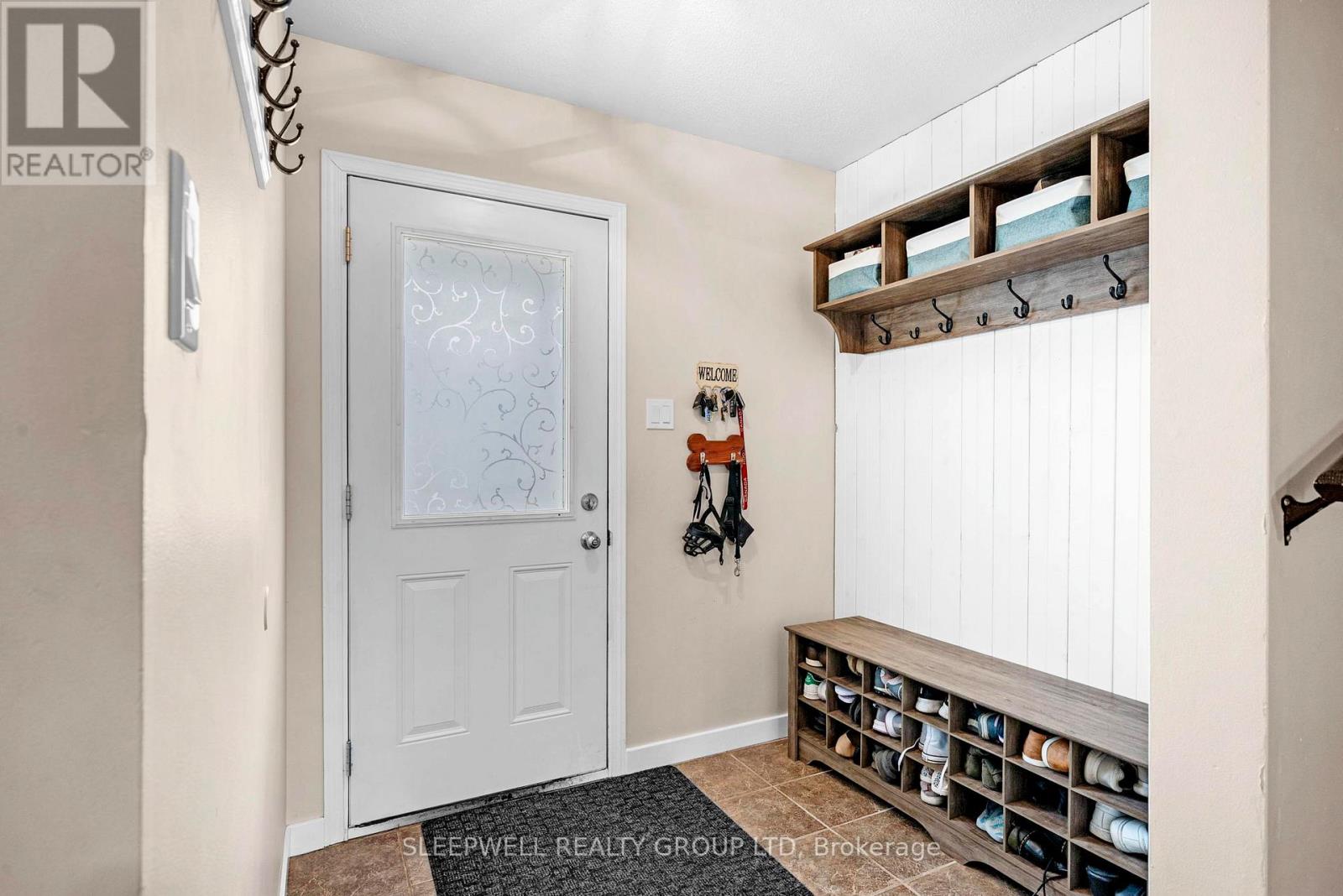 11 Johnston Street, Carleton Place, Ontario  K7C 4R7 - Photo 3 - X13029220