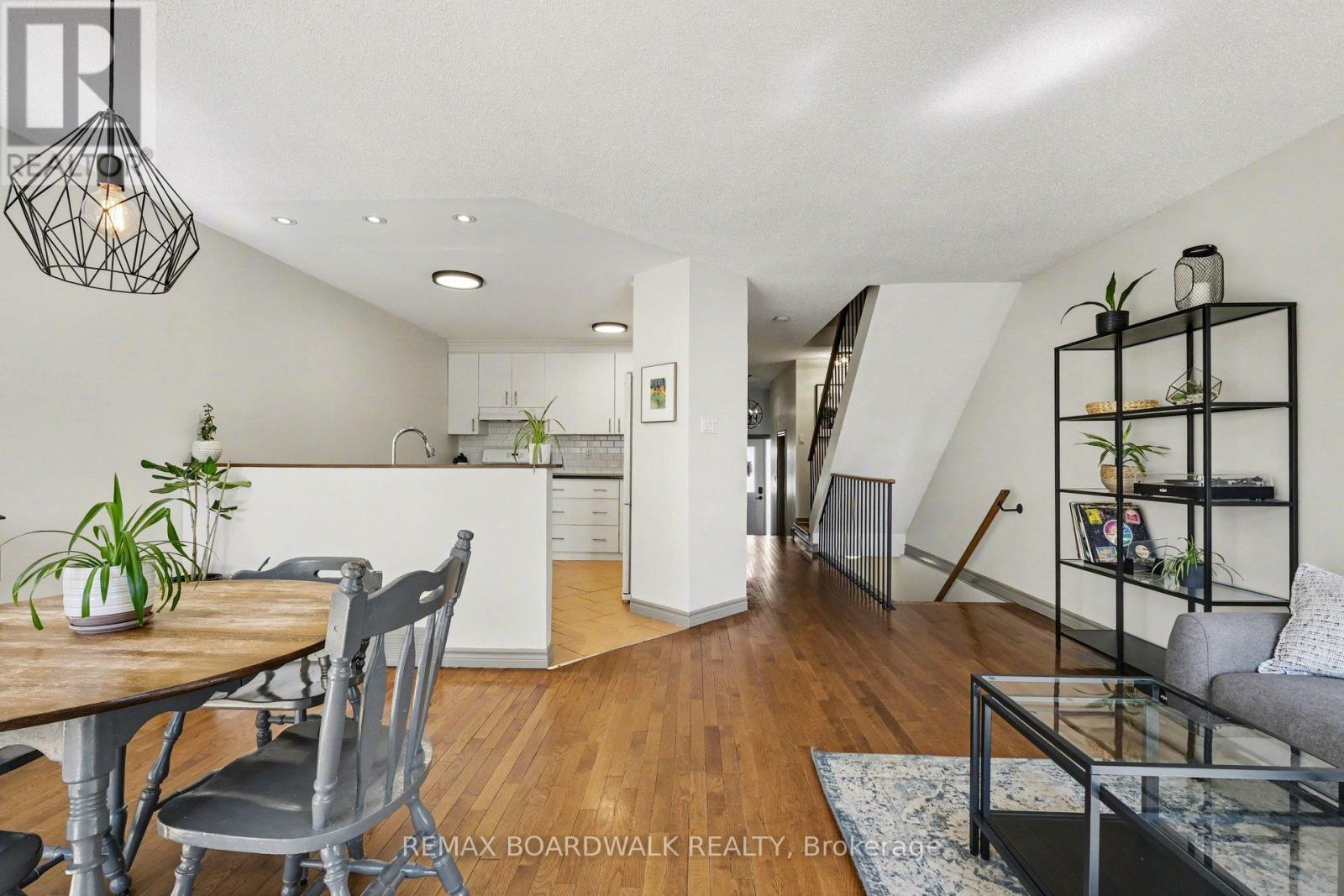 68 Houlahan Street, Ottawa, Ontario  K2J 3Y7 - Photo 13 - X13029380