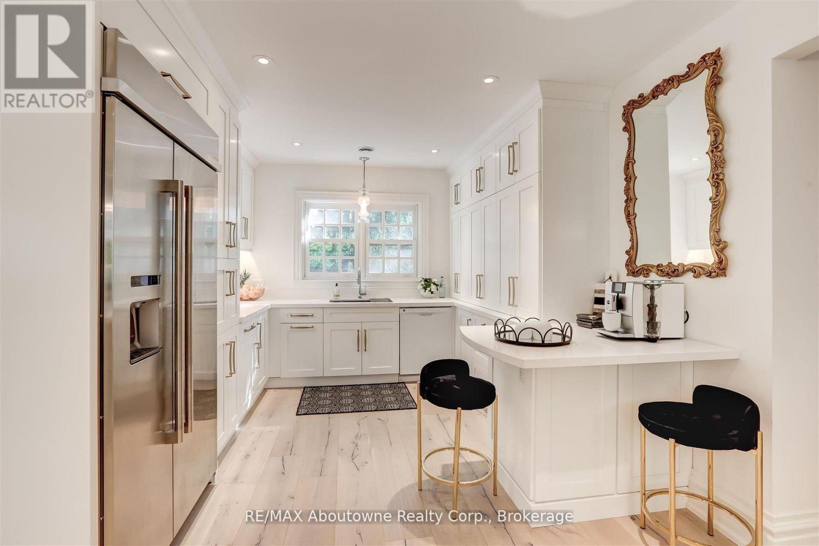 317 Gloucester Avenue, Oakville, Ontario  L6J 3W8 - Photo 28 - W13029086