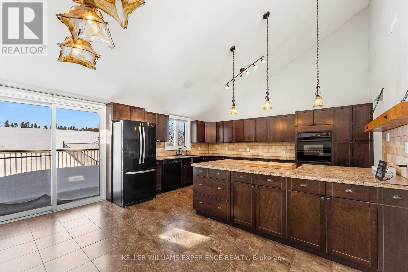 2717 3/4 Side Road Sunnidale, Clearview, Ontario  L0M 1N0 - Photo 9 - S12762704