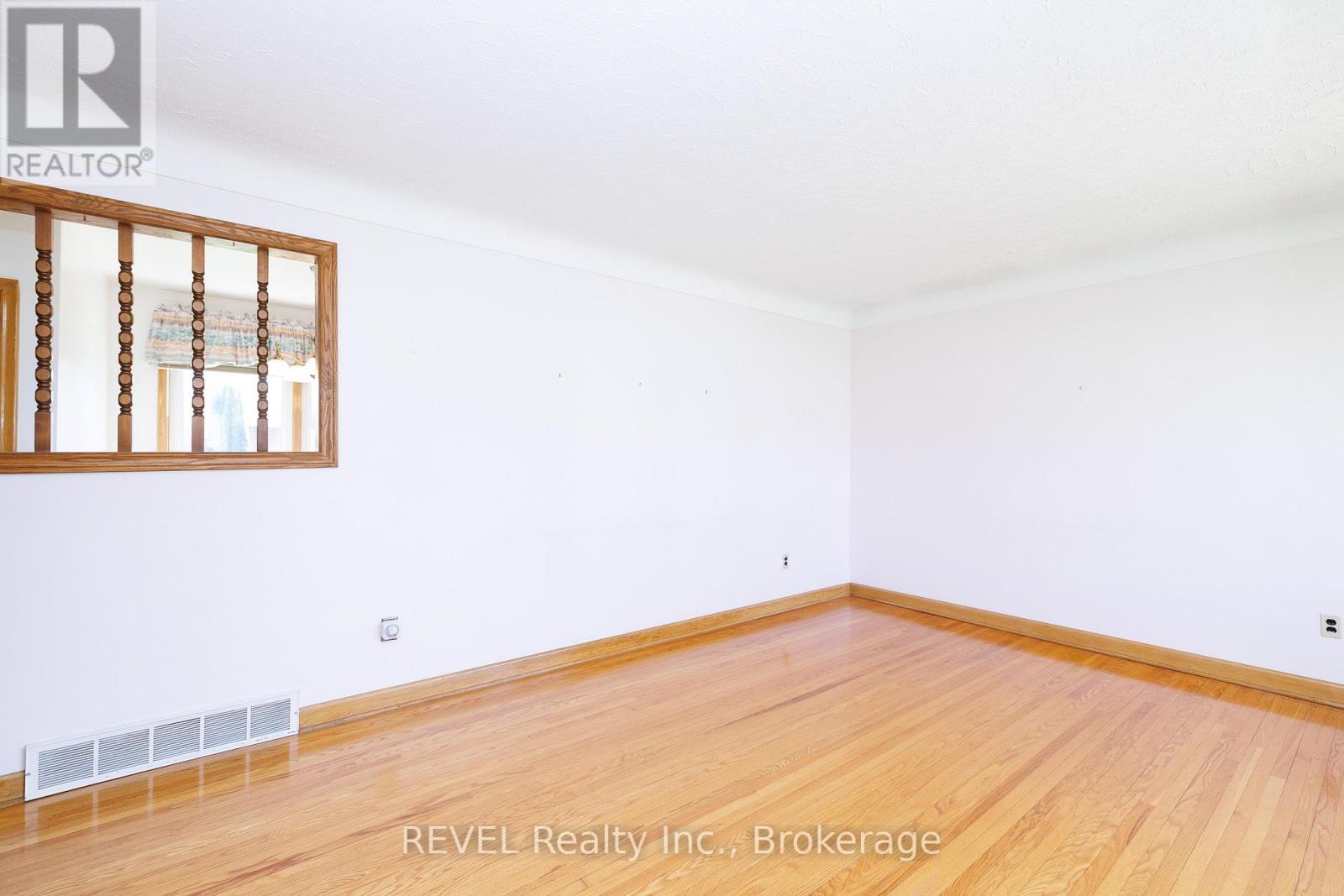 394 Grantham Avenue, St. Catharines, Ontario  L2M 5A6 - Photo 10 - X13029128