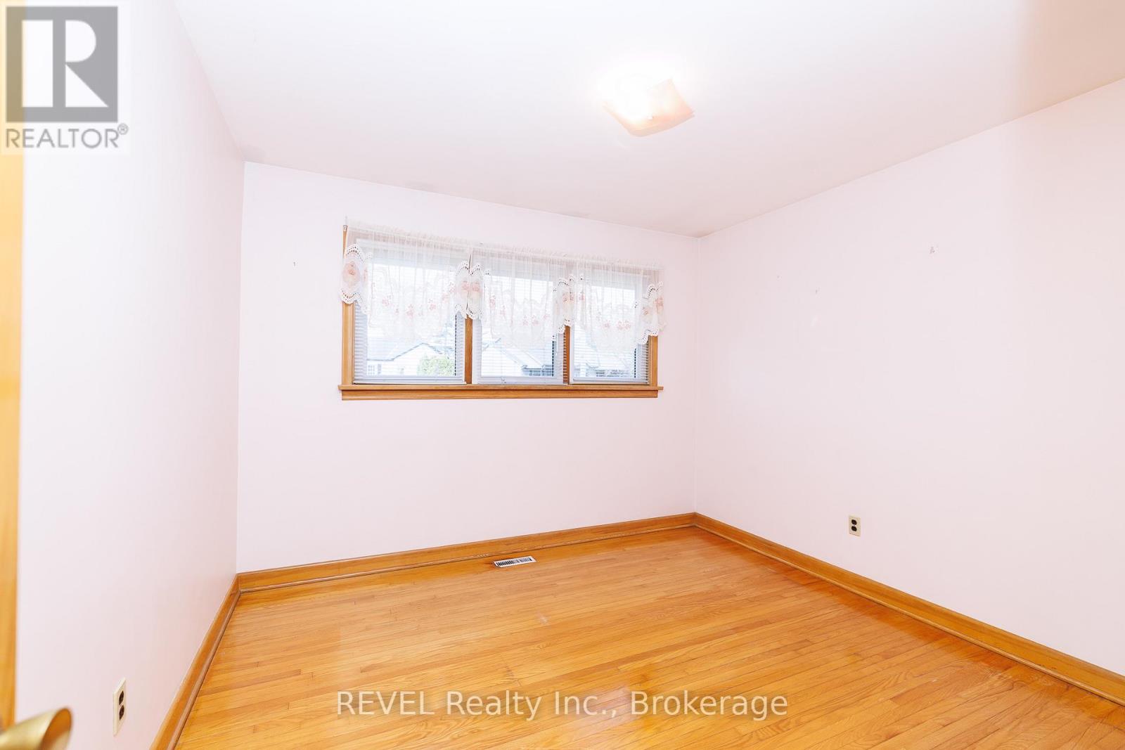 394 Grantham Avenue, St. Catharines, Ontario  L2M 5A6 - Photo 11 - X13029128