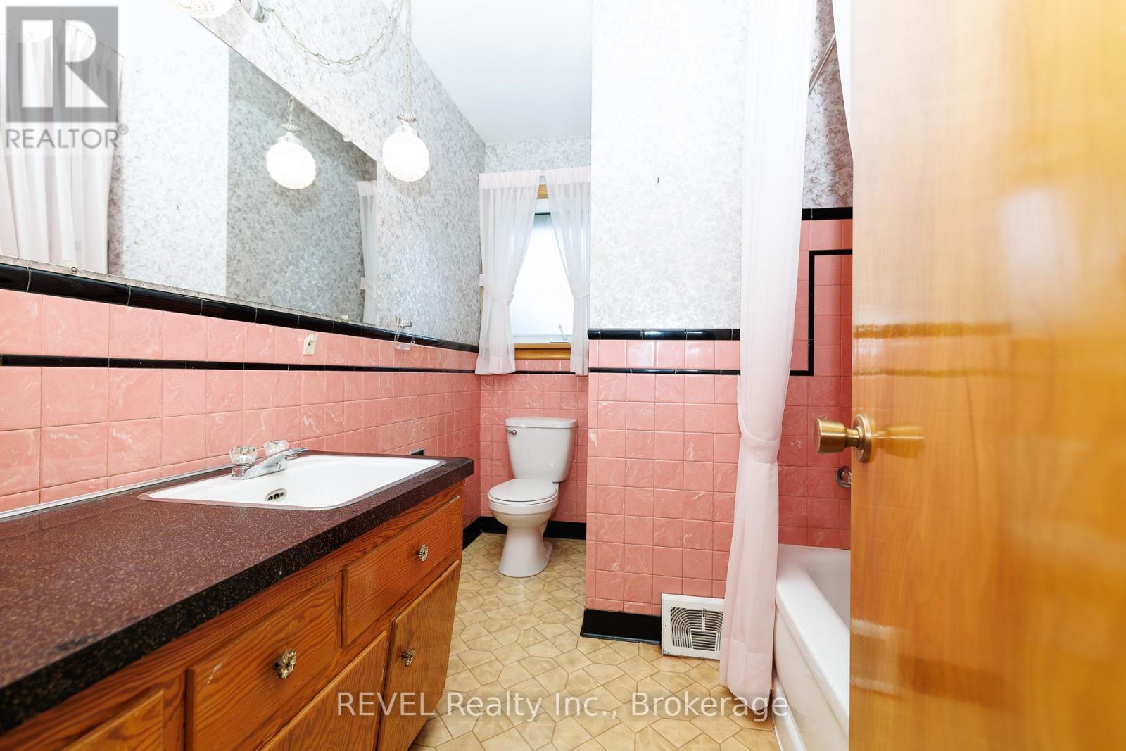 394 Grantham Avenue, St. Catharines, Ontario  L2M 5A6 - Photo 14 - X13029128