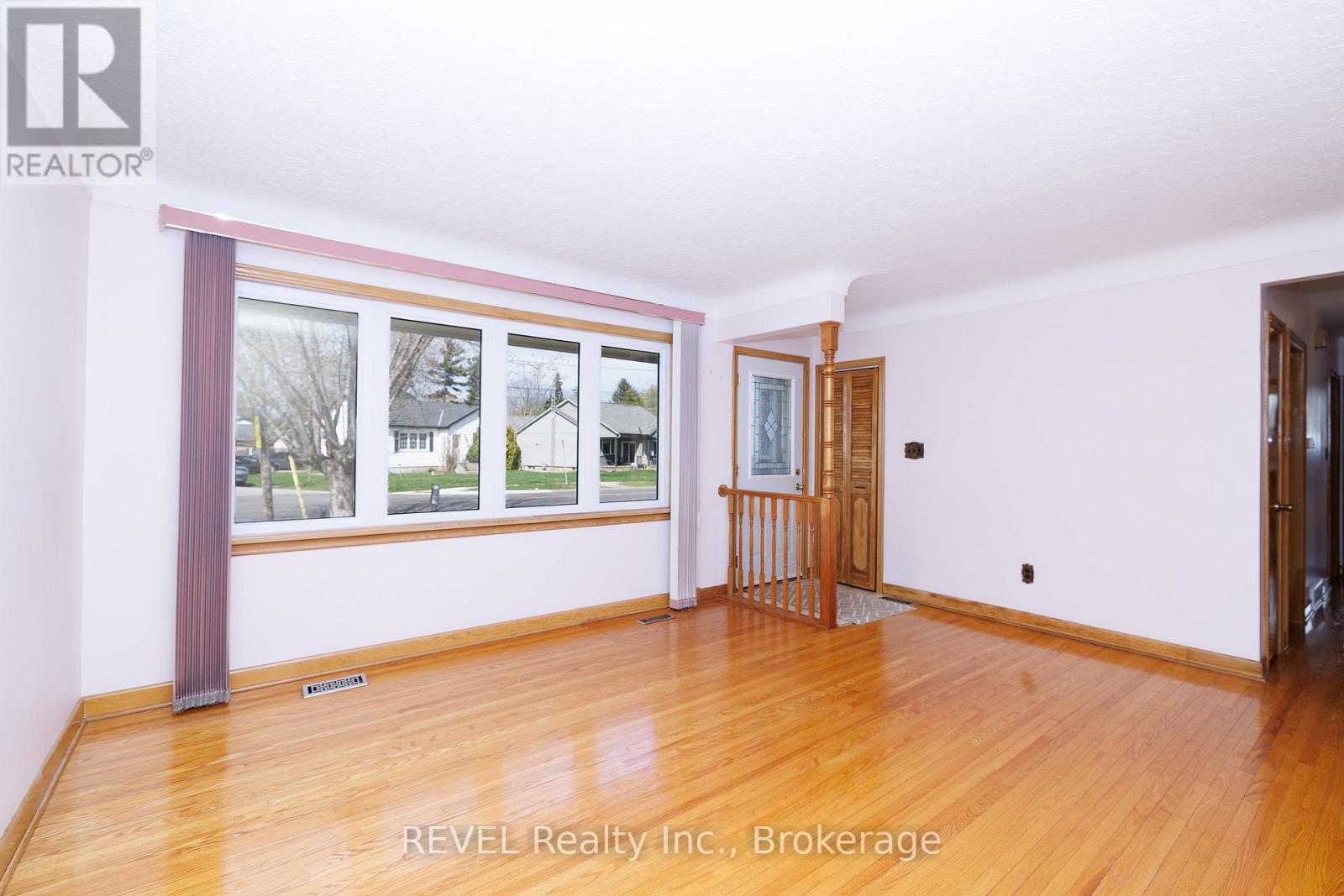 394 Grantham Avenue, St. Catharines, Ontario  L2M 5A6 - Photo 4 - X13029128