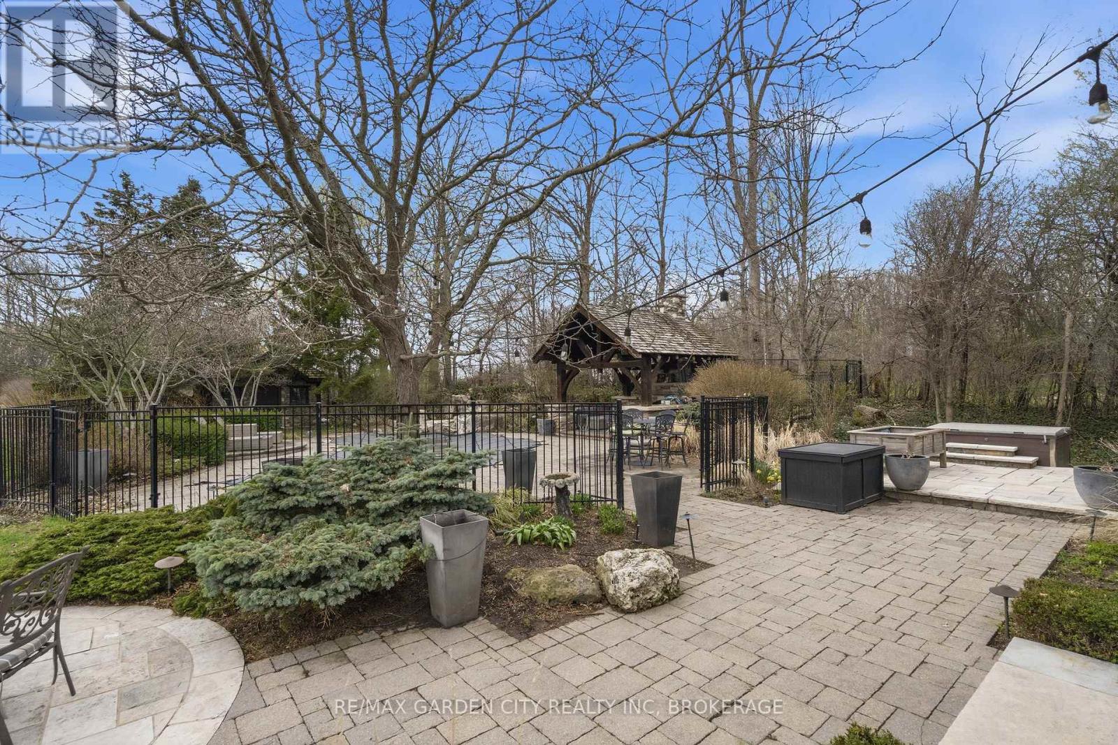 802 Sawmill Road, Hamilton, Ontario  L9G 3L1 - Photo 30 - X13029134