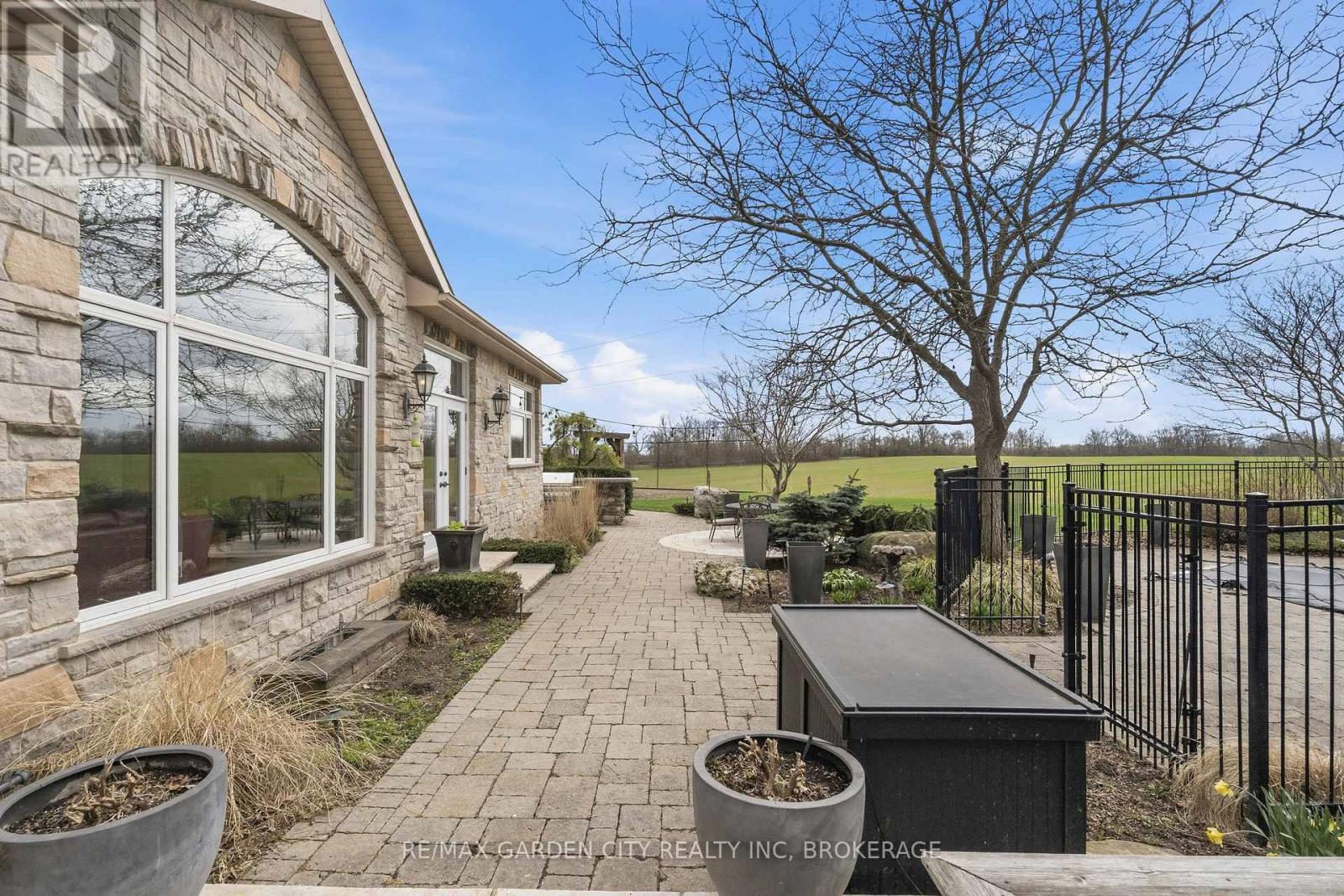 802 Sawmill Road, Hamilton, Ontario  L9G 3L1 - Photo 35 - X13029134