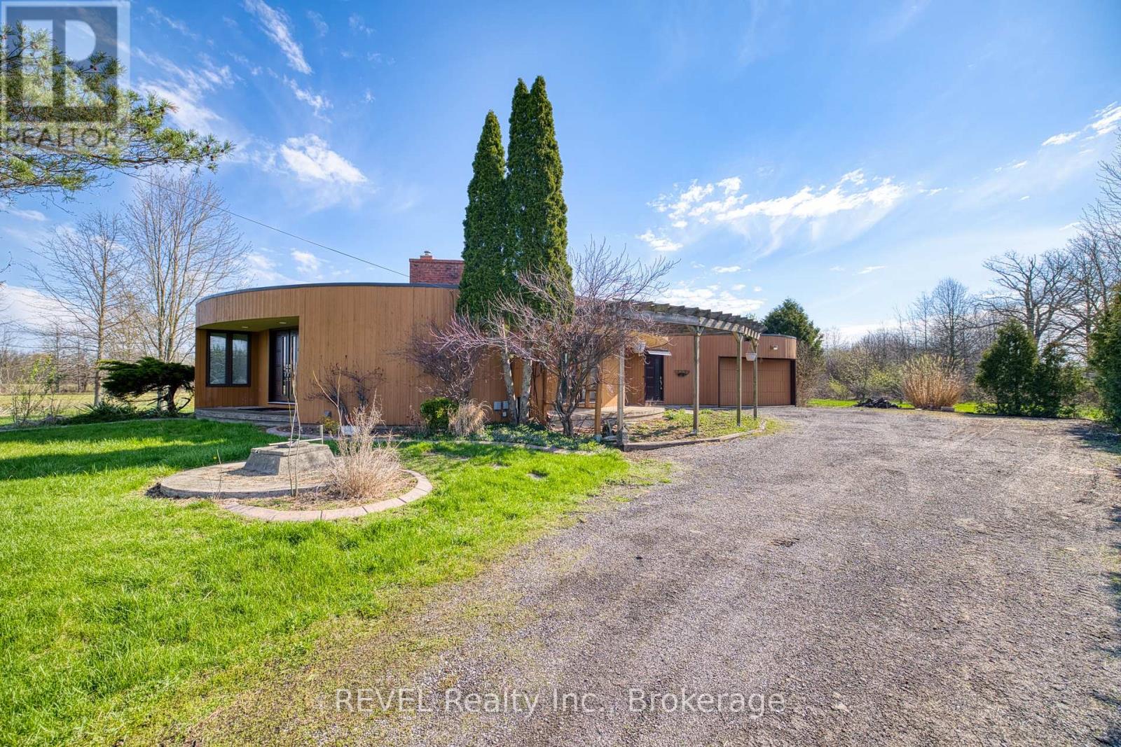 9572 Sodom Road, Niagara Falls, Ontario  L2G 0S7 - Photo 2 - X13029222