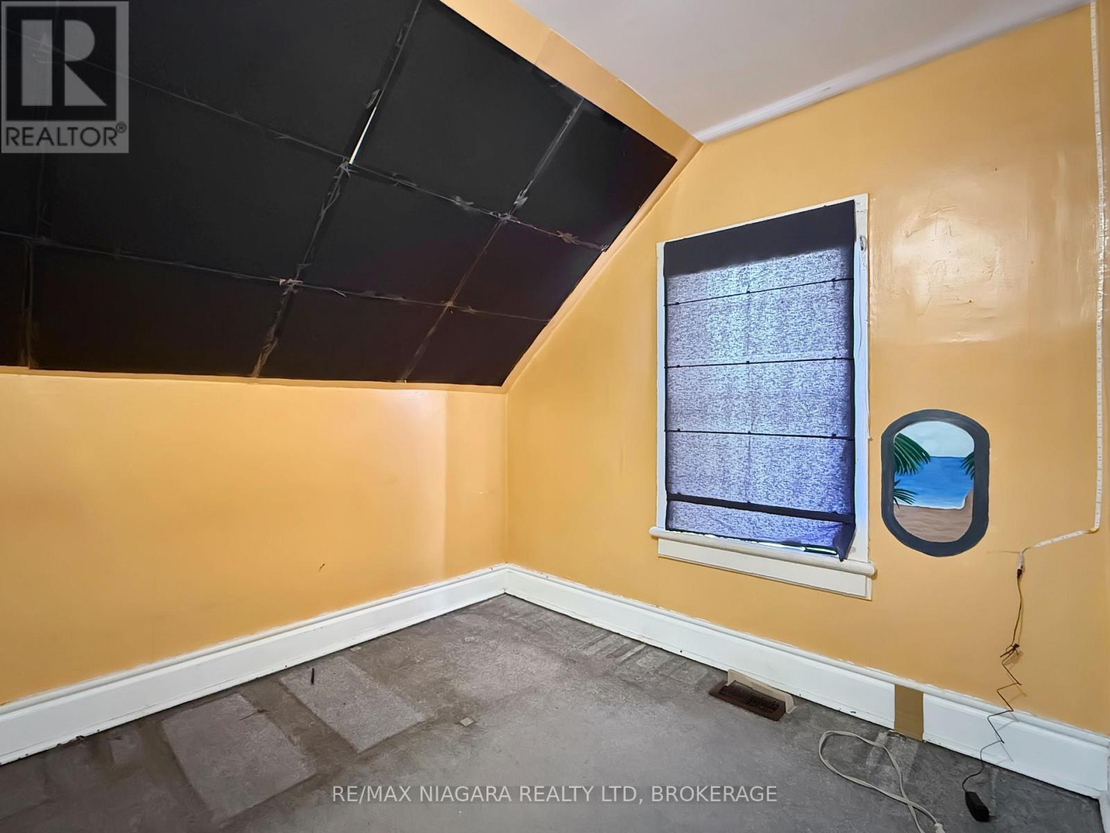 35 Forsythe Street, Fort Erie, Ontario  L2A 1X1 - Photo 10 - X13029438