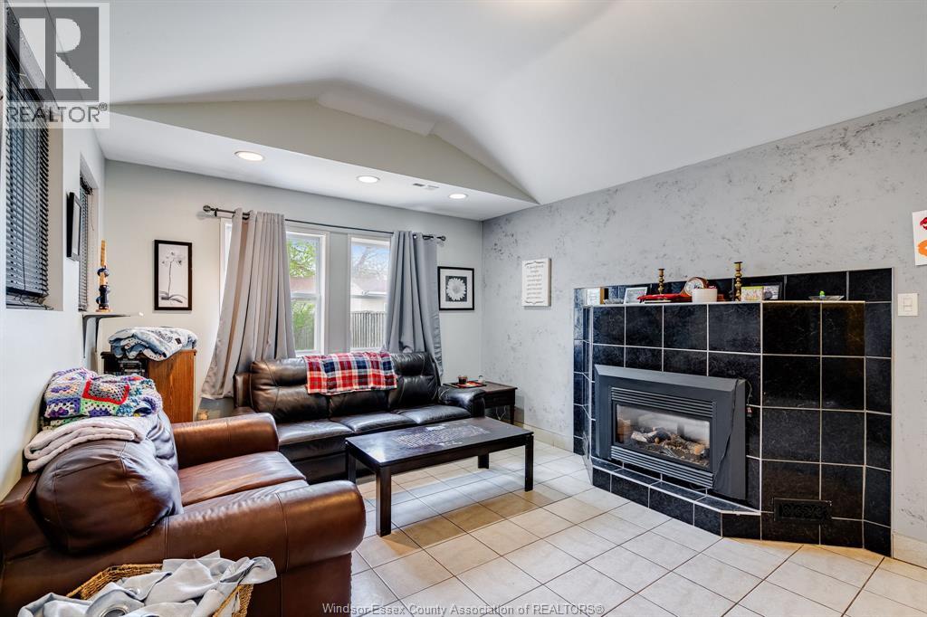 1451 Aubin, Windsor, Ontario  N8Y 4E8 - Photo 10 - 26008865