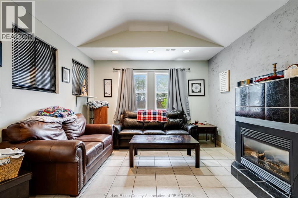 1451 Aubin, Windsor, Ontario  N8Y 4E8 - Photo 11 - 26008865
