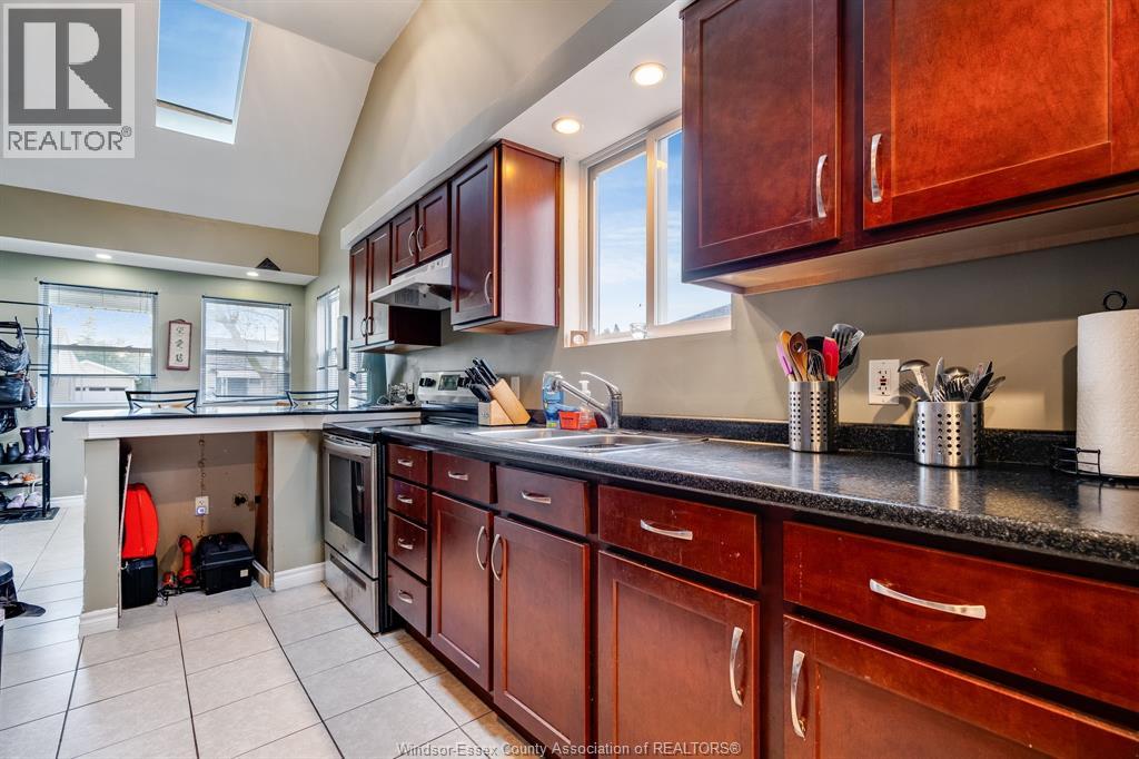 1451 Aubin, Windsor, Ontario  N8Y 4E8 - Photo 6 - 26008865