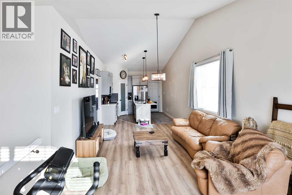 918 Greywolf Run N, Lethbridge, Alberta  T1H 7G7 - Photo 7 - A2287561