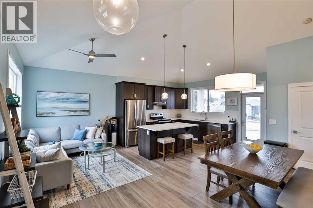 51 White Pelican Way, Rural Vulcan County, Alberta  T0L 2B0 - Photo 5 - A2296127