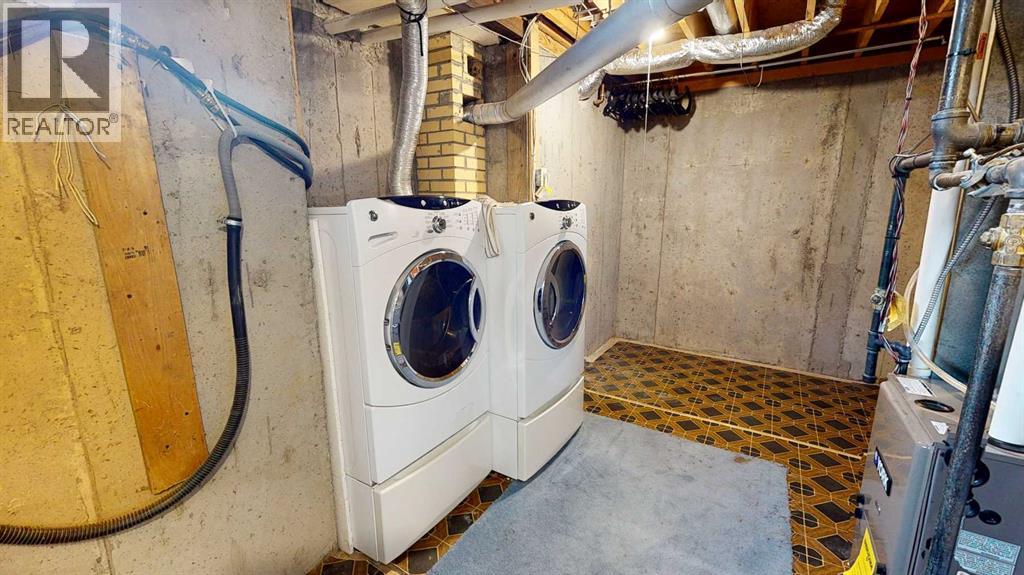 37 Buttercup Court SE, Medicine Hat, Alberta  T1B 2G9 - Photo 30 - A2291199