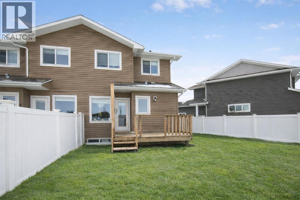 7 Rowberry Court, Sylvan Lake, Alberta  T4S 0L7 - Photo 2 - A2297809