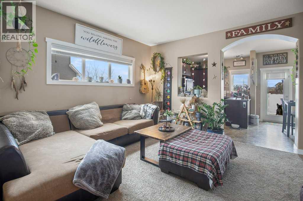 7 Rowberry Court, Sylvan Lake, Alberta  T4S 0L7 - Photo 5 - A2297809