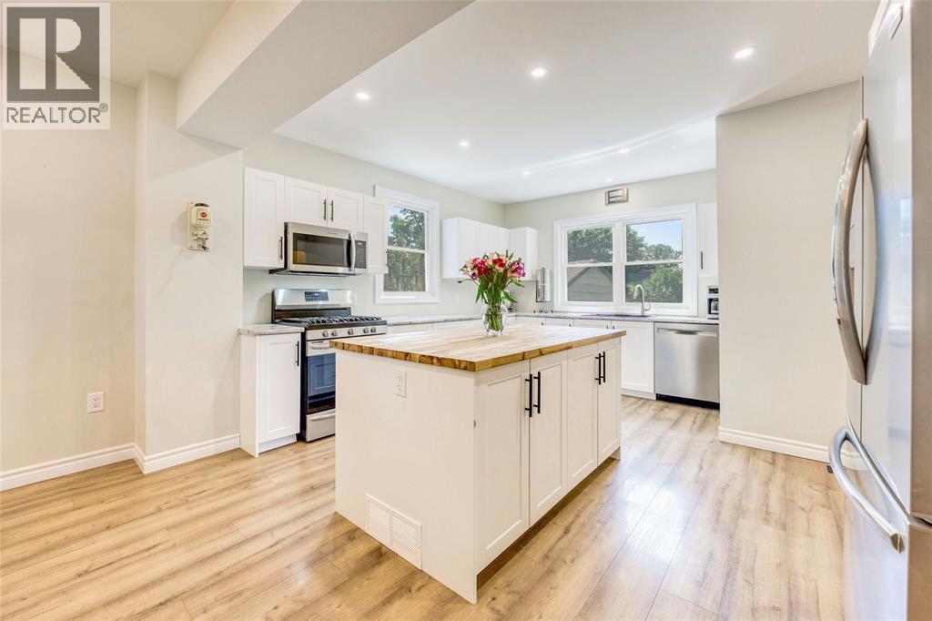 703 Wellington Street, Sarnia, Ontario  N7T 1J3 - Photo 17 - 26008813