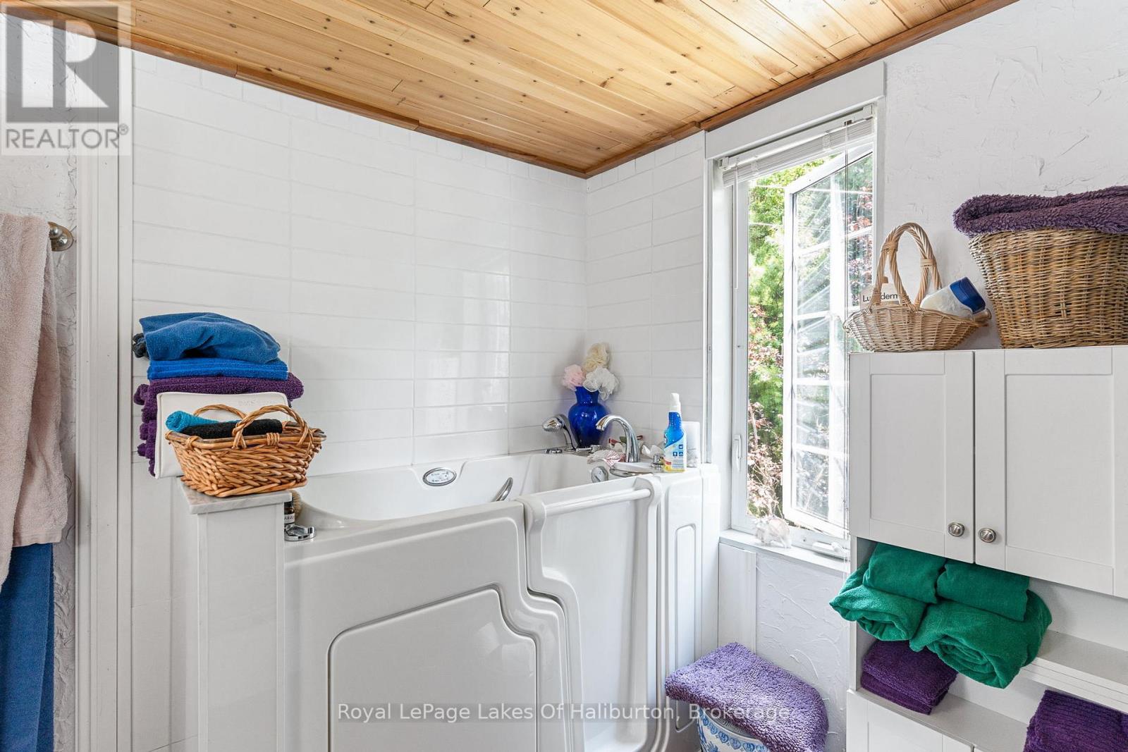 1049 Ninatigo Lane, Algonquin Highlands, Ontario  K0M 1S0 - Photo 22 - X13029094