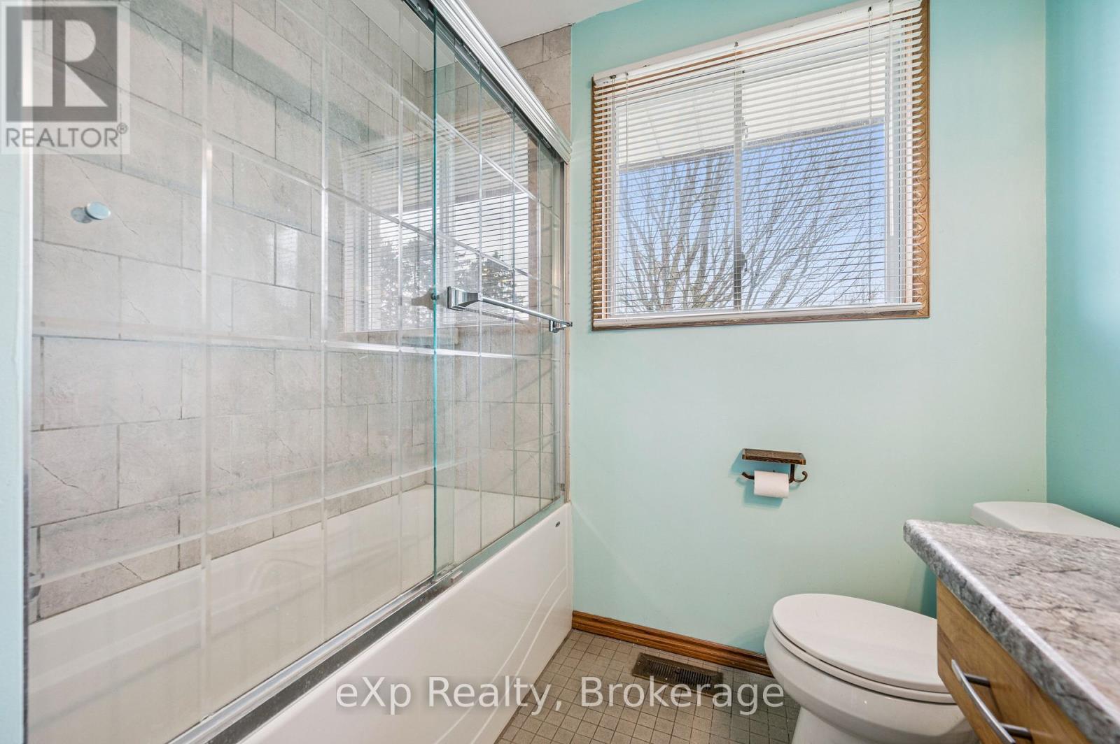 124 Montcalm Drive, Kitchener, Ontario  N2B 2R5 - Photo 20 - X13029274