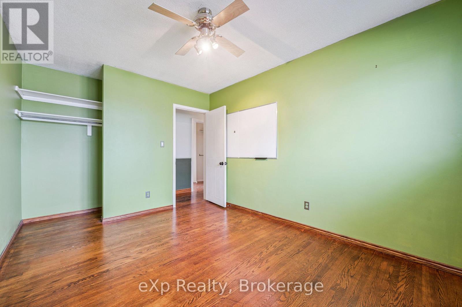 124 Montcalm Drive, Kitchener, Ontario  N2B 2R5 - Photo 24 - X13029274