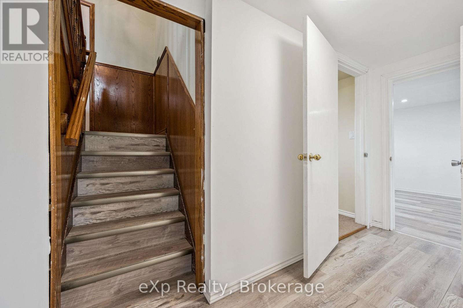 124 Montcalm Drive, Kitchener, Ontario  N2B 2R5 - Photo 25 - X13029274