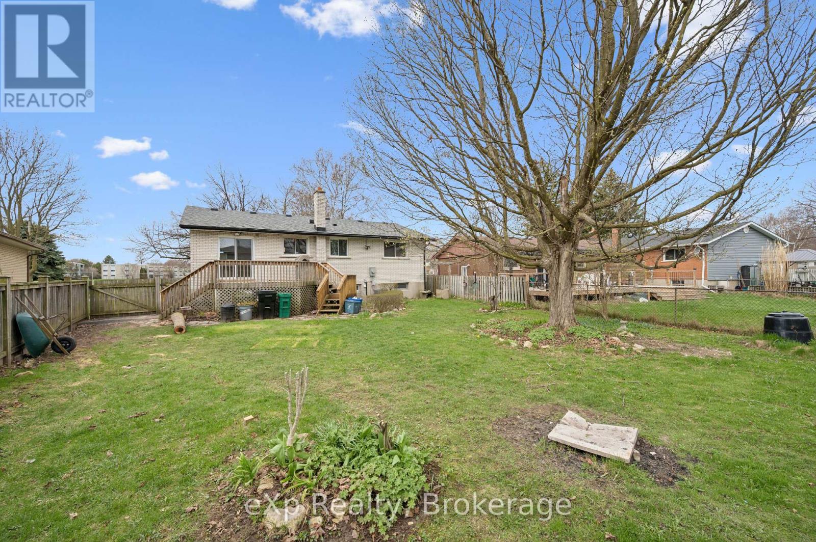 124 Montcalm Drive, Kitchener, Ontario  N2B 2R5 - Photo 37 - X13029274