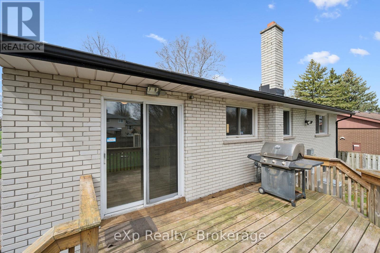 124 Montcalm Drive, Kitchener, Ontario  N2B 2R5 - Photo 38 - X13029274