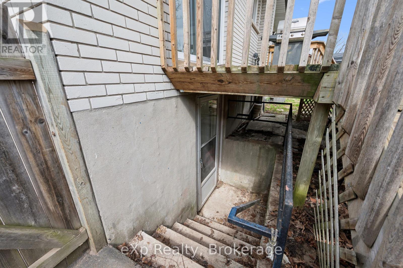 124 Montcalm Drive, Kitchener, Ontario  N2B 2R5 - Photo 40 - X13029274
