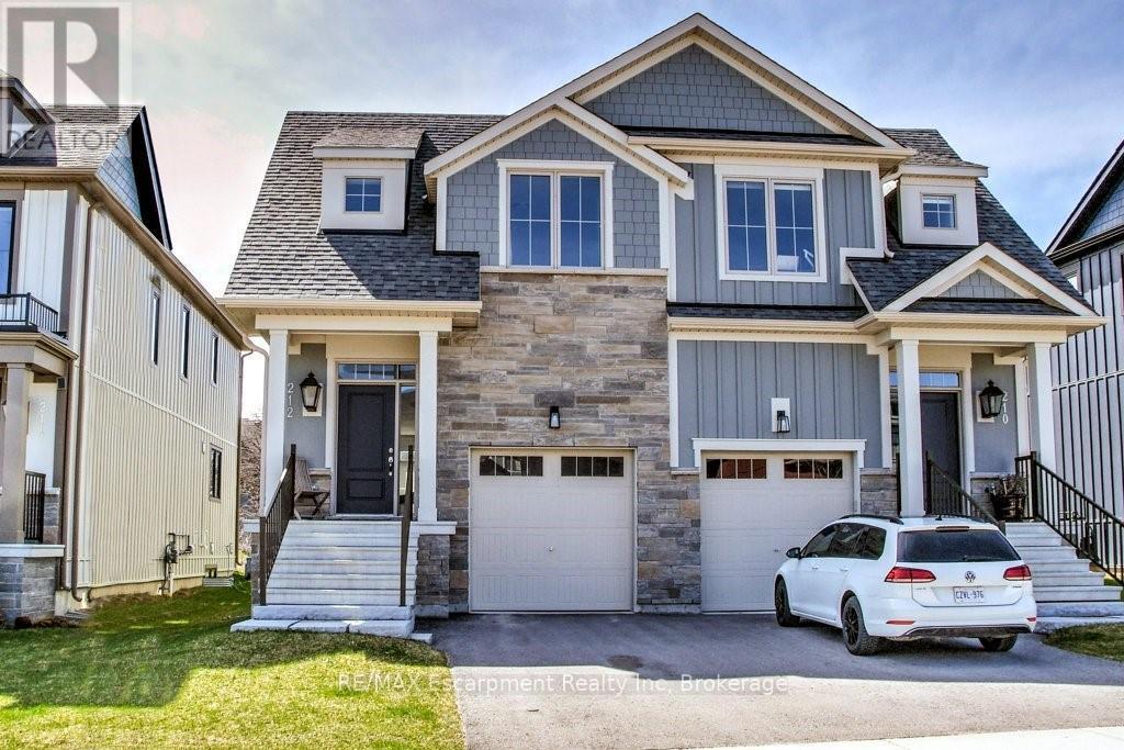 212 COURTLAND STREET, Blue Mountains, Ontario