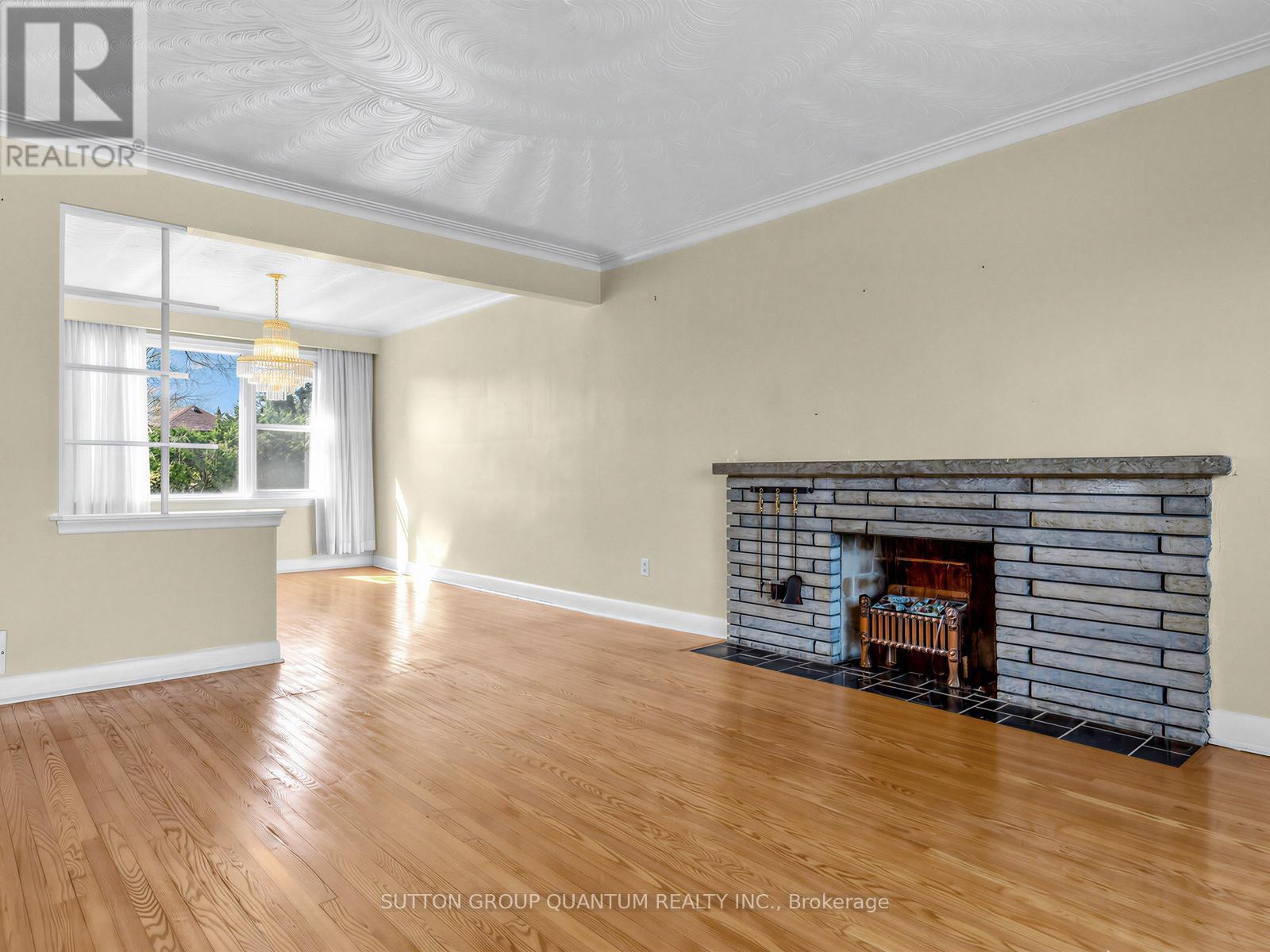 179 Betty Ann Drive, Toronto, Ontario  M2N 1X5 - Photo 3 - C13029106