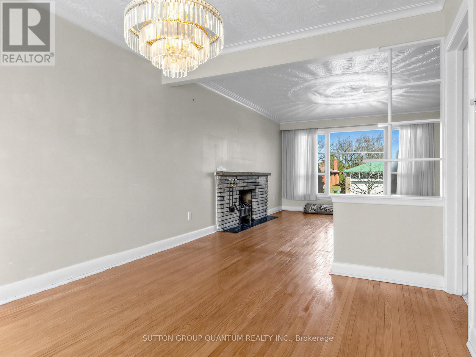 179 Betty Ann Drive, Toronto, Ontario  M2N 1X5 - Photo 7 - C13029106