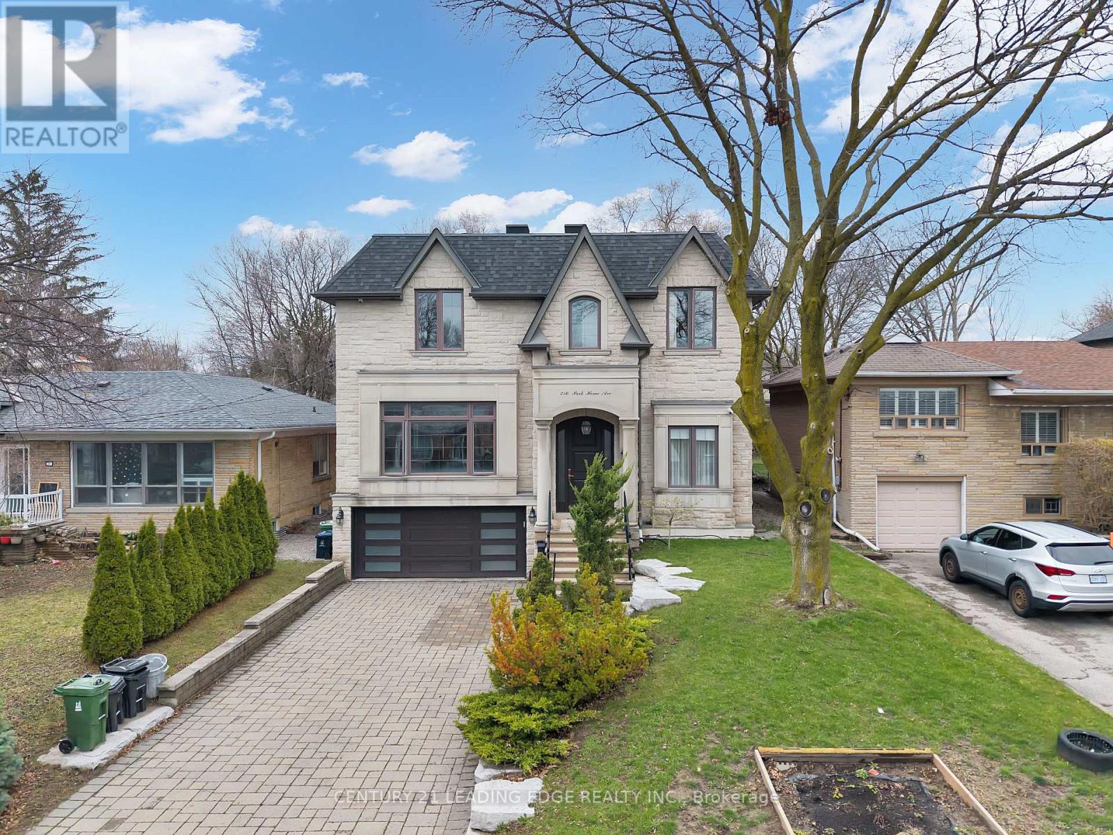 256 Park Home Avenue, Toronto, Ontario  M2R 1A3 - Photo 2 - C13029210