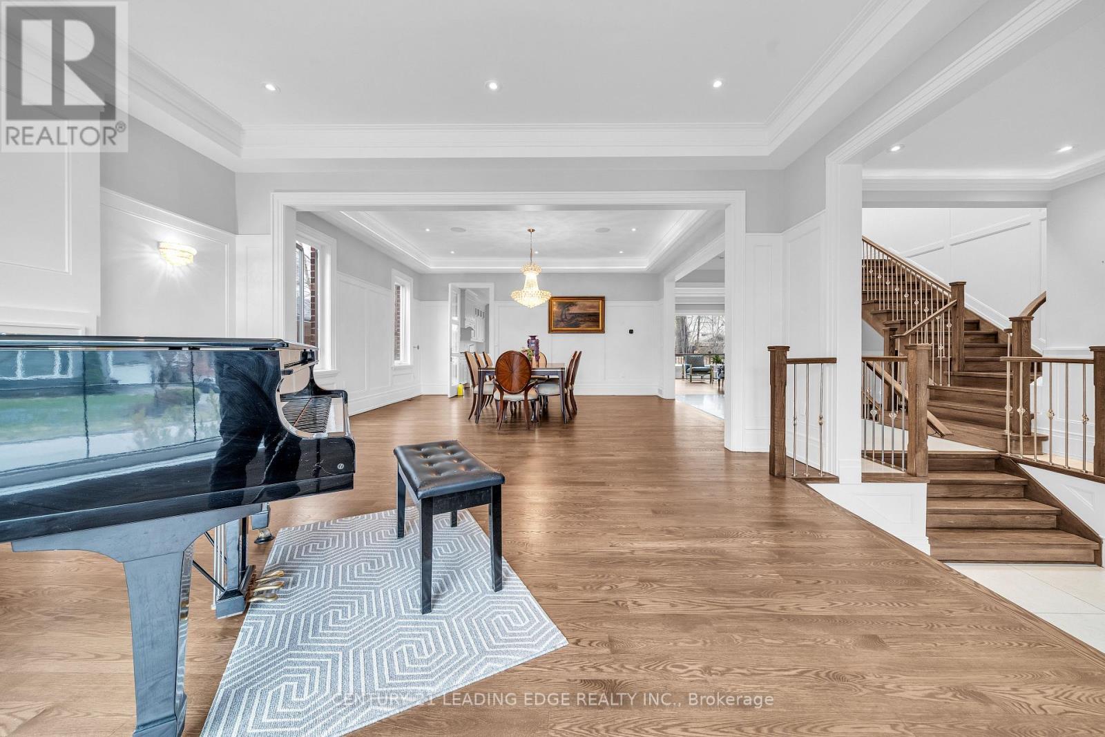 256 Park Home Avenue, Toronto, Ontario  M2R 1A3 - Photo 8 - C13029210