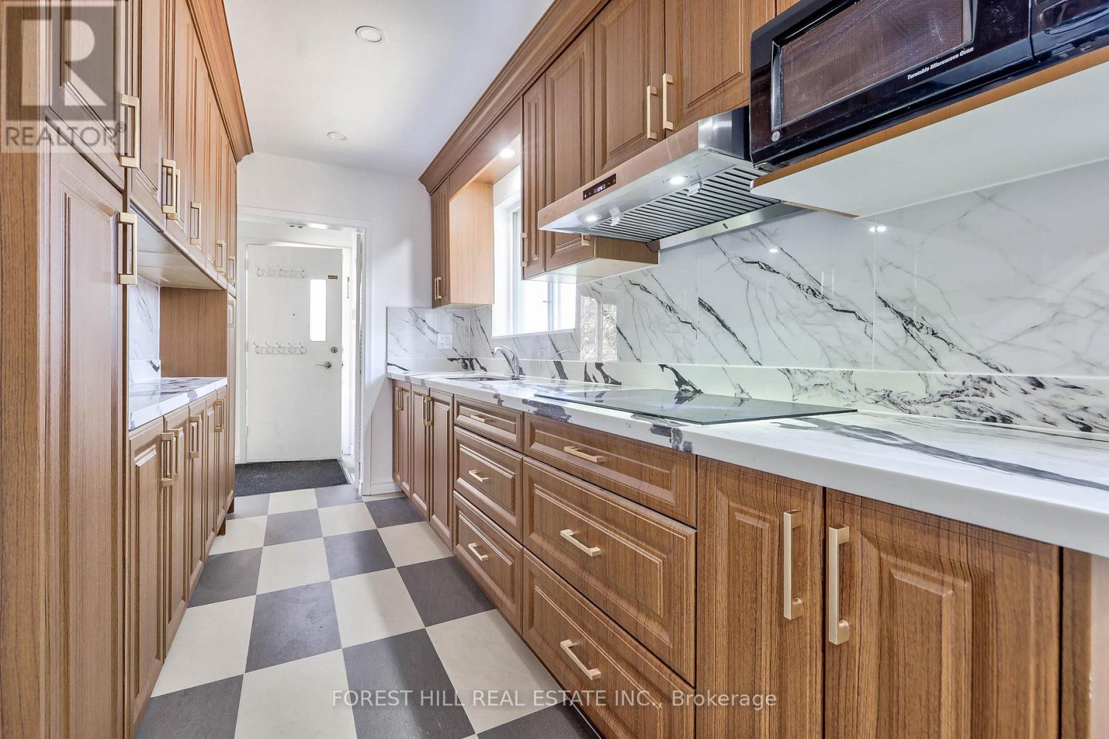 63 Hopperton Drive, Toronto, Ontario  M2L 2S7 - Photo 8 - C13029244