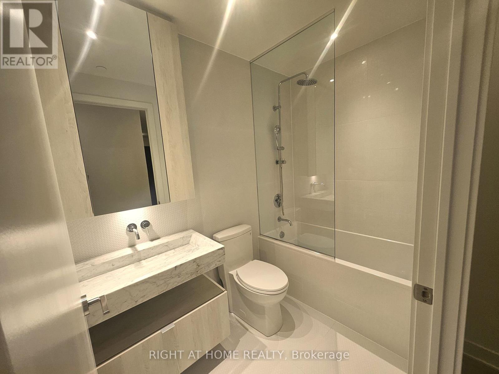 1711 - 11 Yorkville Avenue, Toronto, Ontario  M4W 0B7 - Photo 18 - C13029256