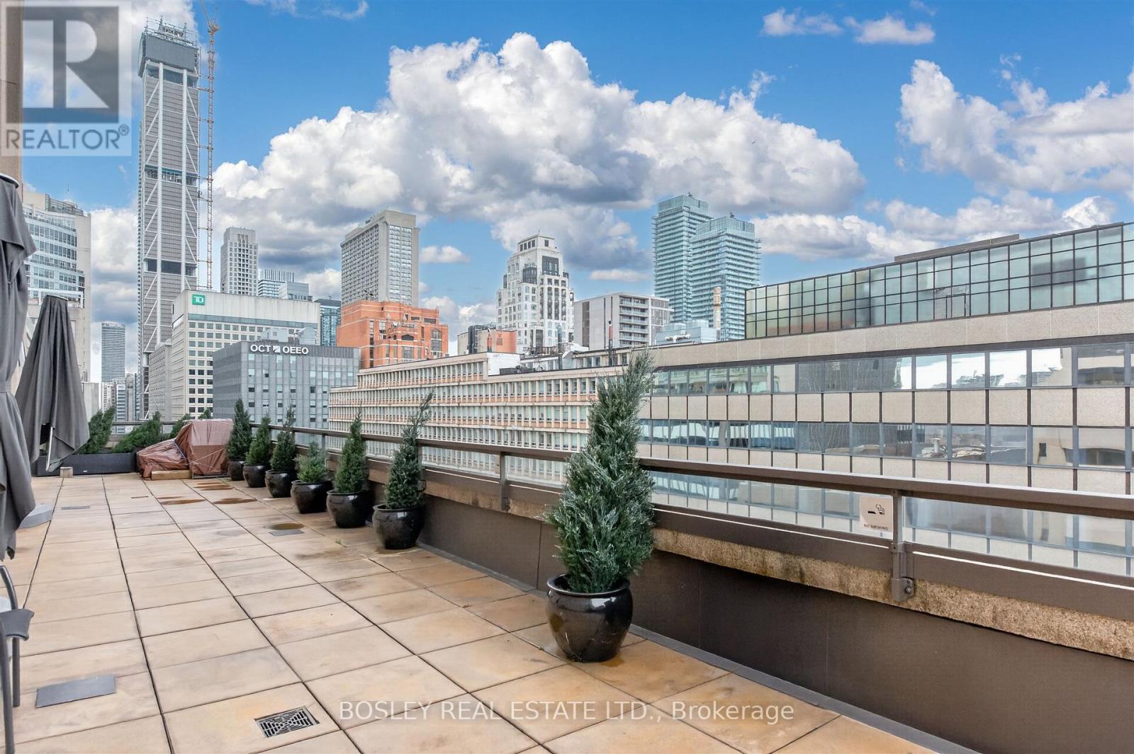 2207 - 175 Cumberland Street, Toronto, Ontario  M5R 3M9 - Photo 26 - C13029370