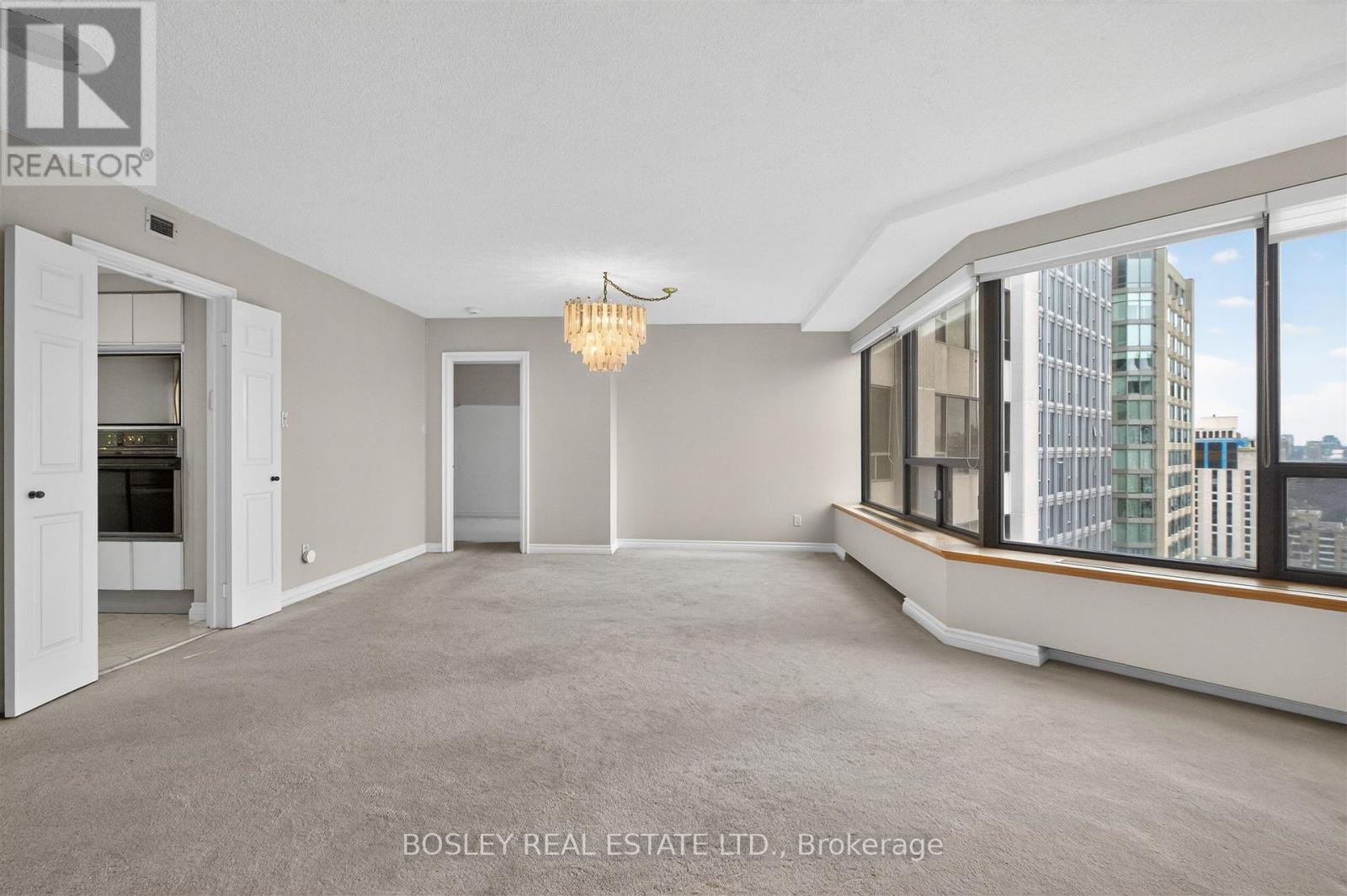 2207 - 175 Cumberland Street, Toronto, Ontario  M5R 3M9 - Photo 9 - C13029370