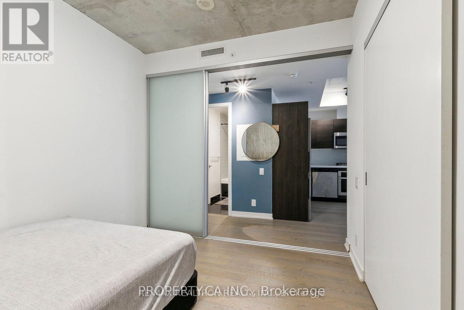 502 - 39 Brant Street, Toronto, Ontario  M5V 0M8 - Photo 7 - C13029388