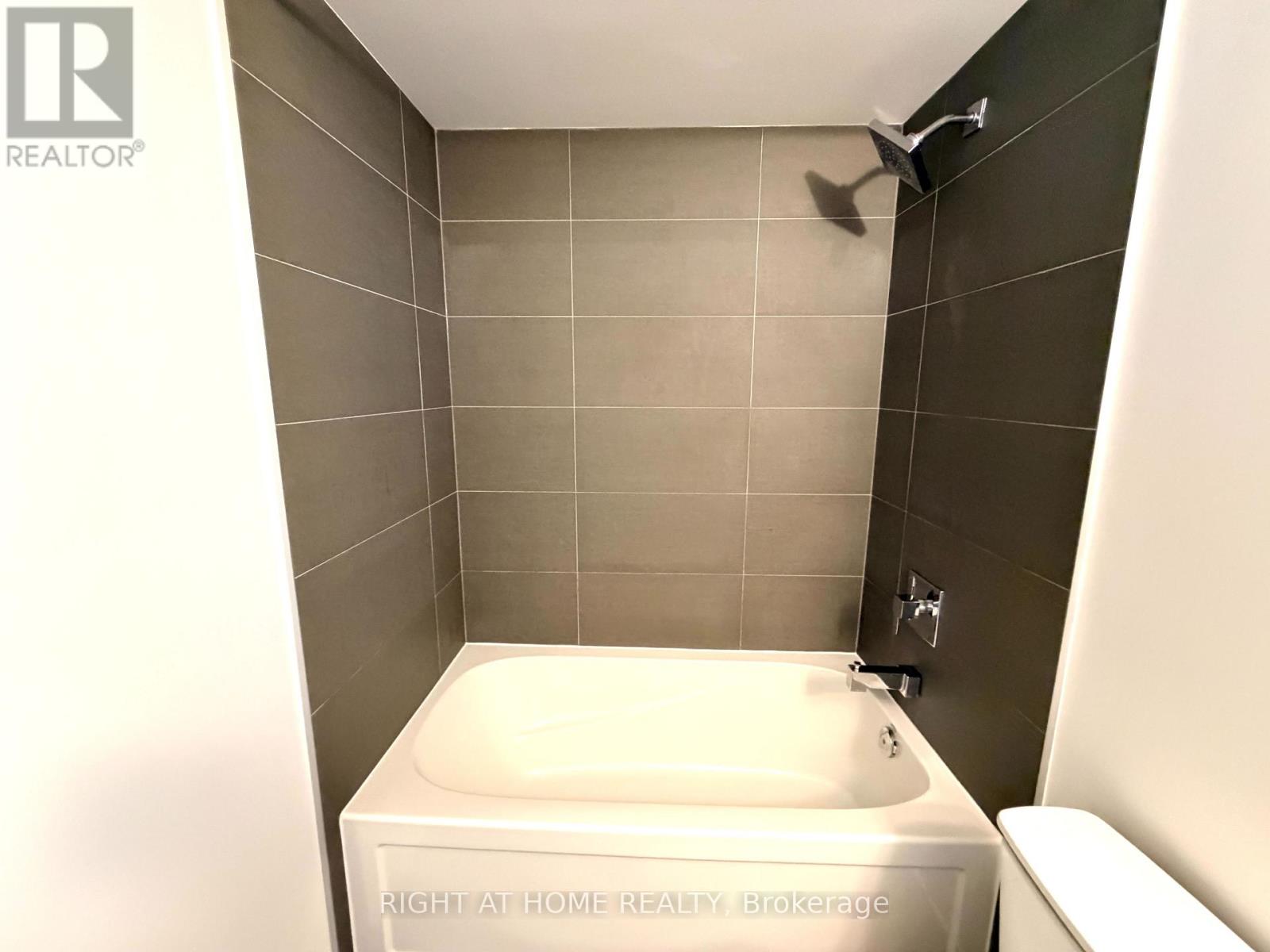 3304 - 8 Eglinton Avenue E, Toronto, Ontario  M4P 1A6 - Photo 10 - C13029406