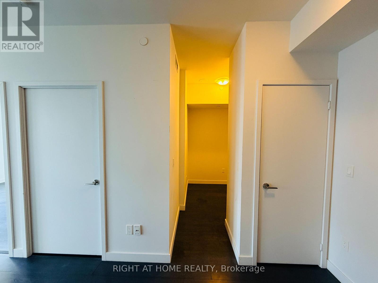 3304 - 8 Eglinton Avenue E, Toronto, Ontario  M4P 1A6 - Photo 12 - C13029406