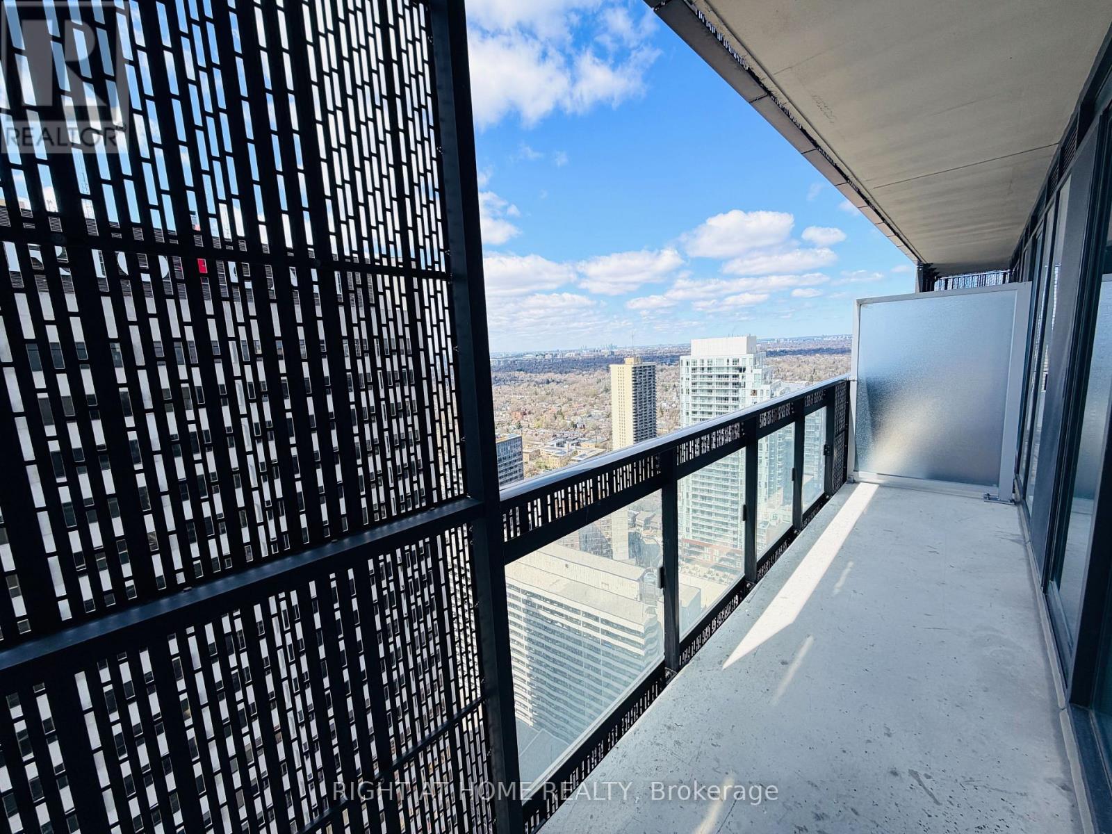 3304 - 8 Eglinton Avenue E, Toronto, Ontario  M4P 1A6 - Photo 15 - C13029406