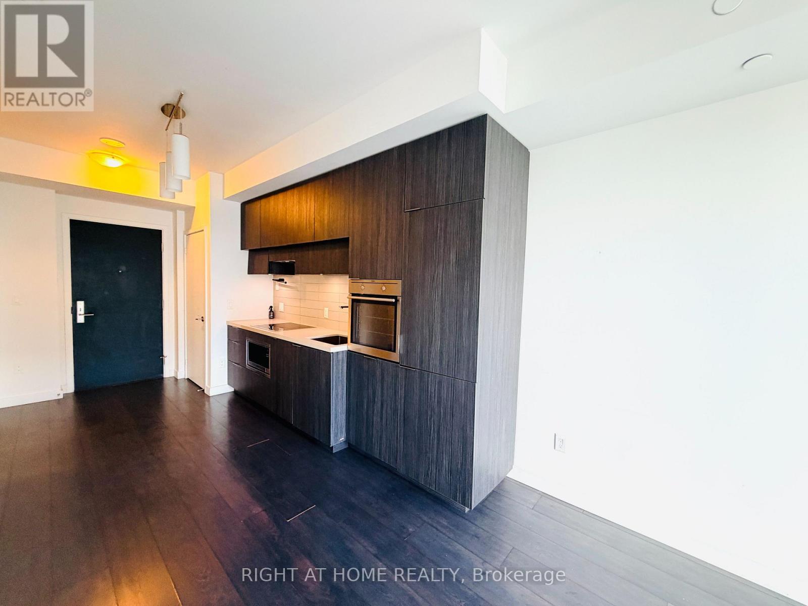 3304 - 8 Eglinton Avenue E, Toronto, Ontario  M4P 1A6 - Photo 4 - C13029406