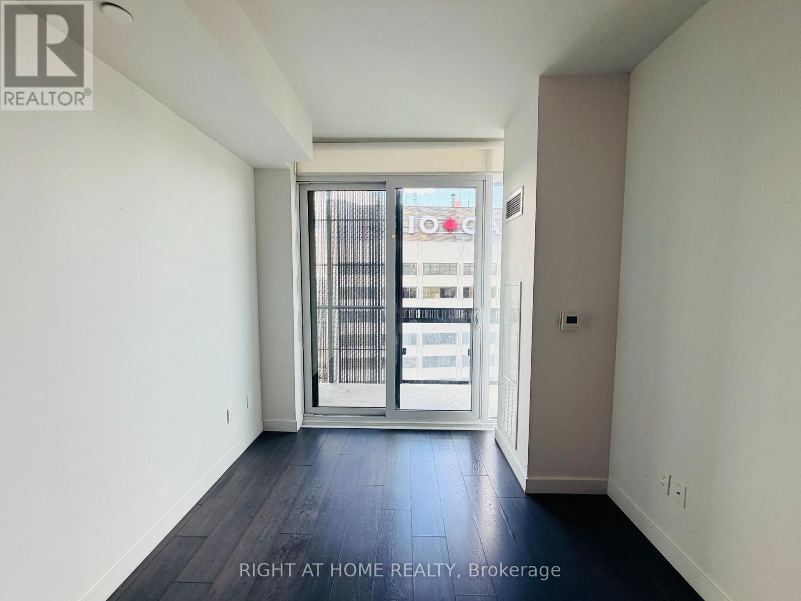 3304 - 8 Eglinton Avenue E, Toronto, Ontario  M4P 1A6 - Photo 6 - C13029406