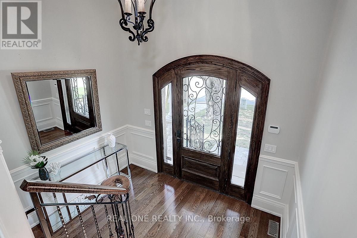 297 Churchill Avenue, Toronto, Ontario  M2R 1E5 - Photo 4 - C13029434