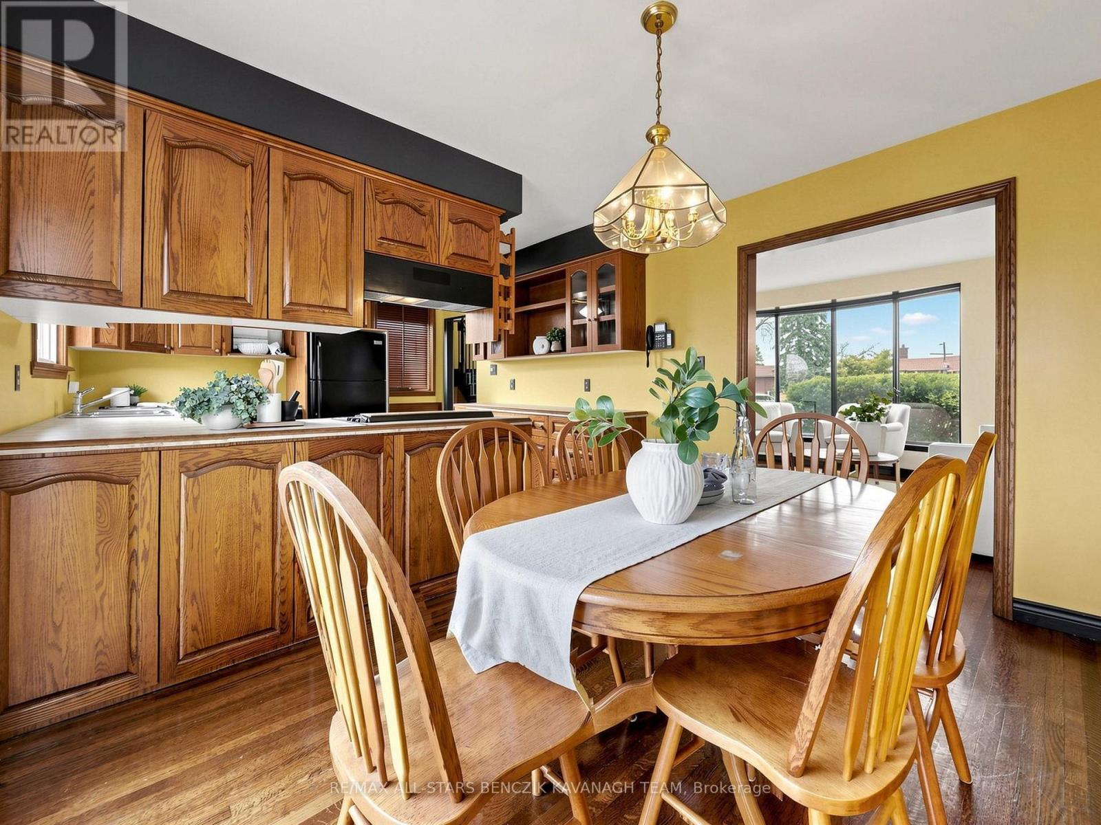 875 Chapleau Drive, Pickering, Ontario  L1W 1P6 - Photo 10 - E13029204