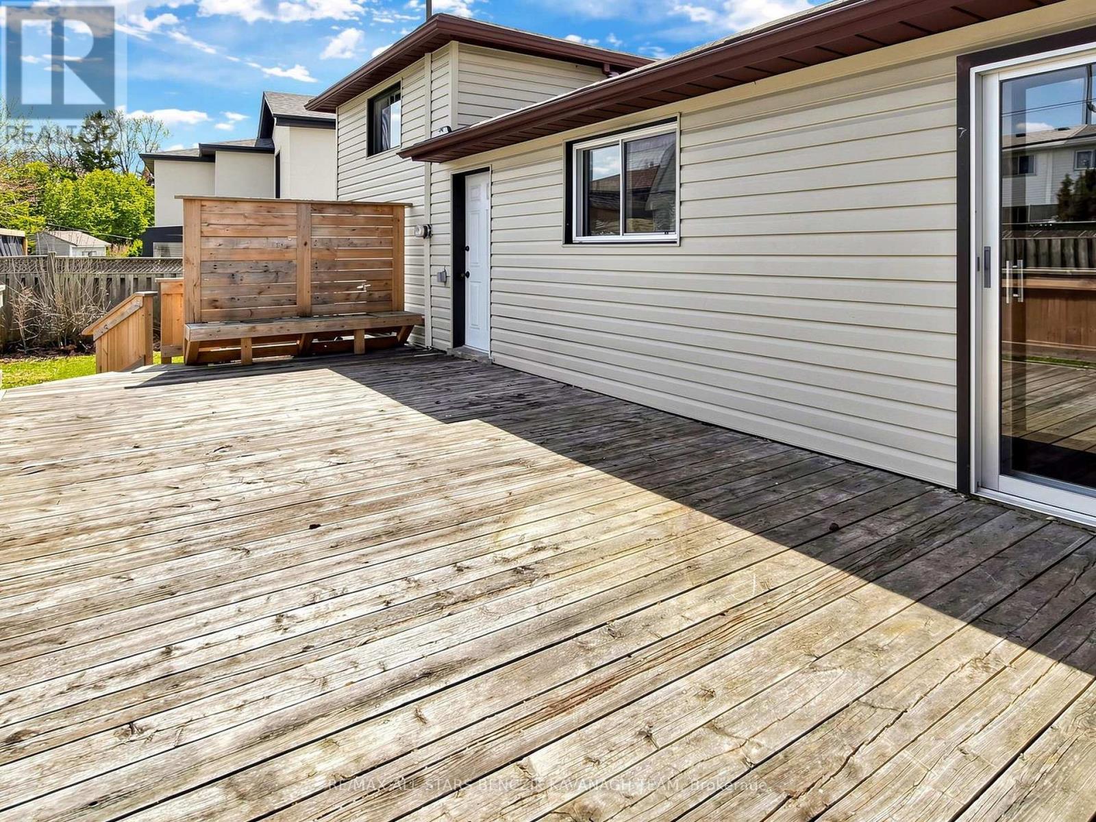 875 Chapleau Drive, Pickering, Ontario  L1W 1P6 - Photo 19 - E13029204