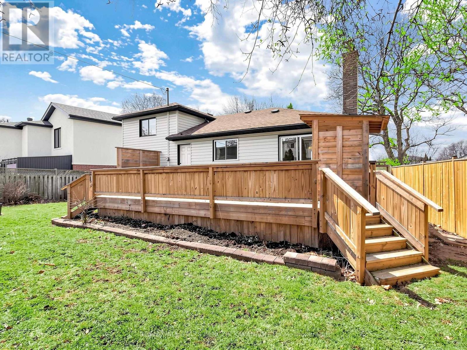 875 Chapleau Drive, Pickering, Ontario  L1W 1P6 - Photo 21 - E13029204