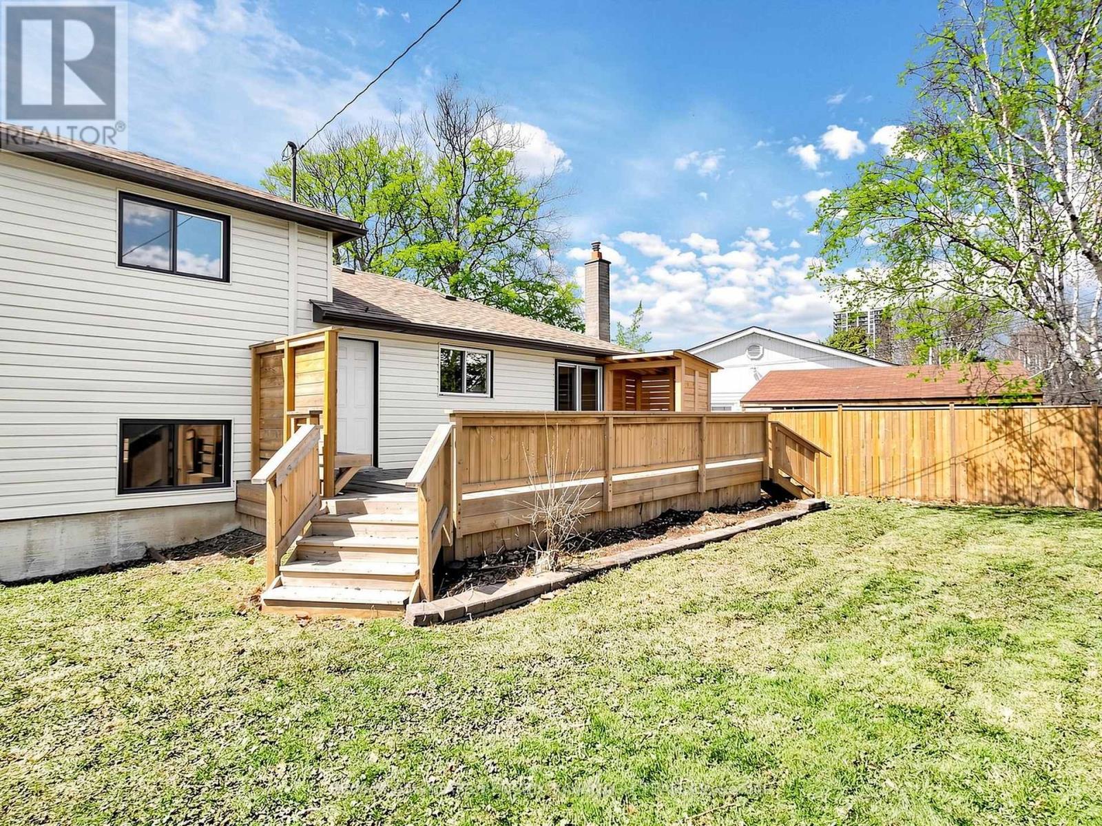 875 Chapleau Drive, Pickering, Ontario  L1W 1P6 - Photo 22 - E13029204